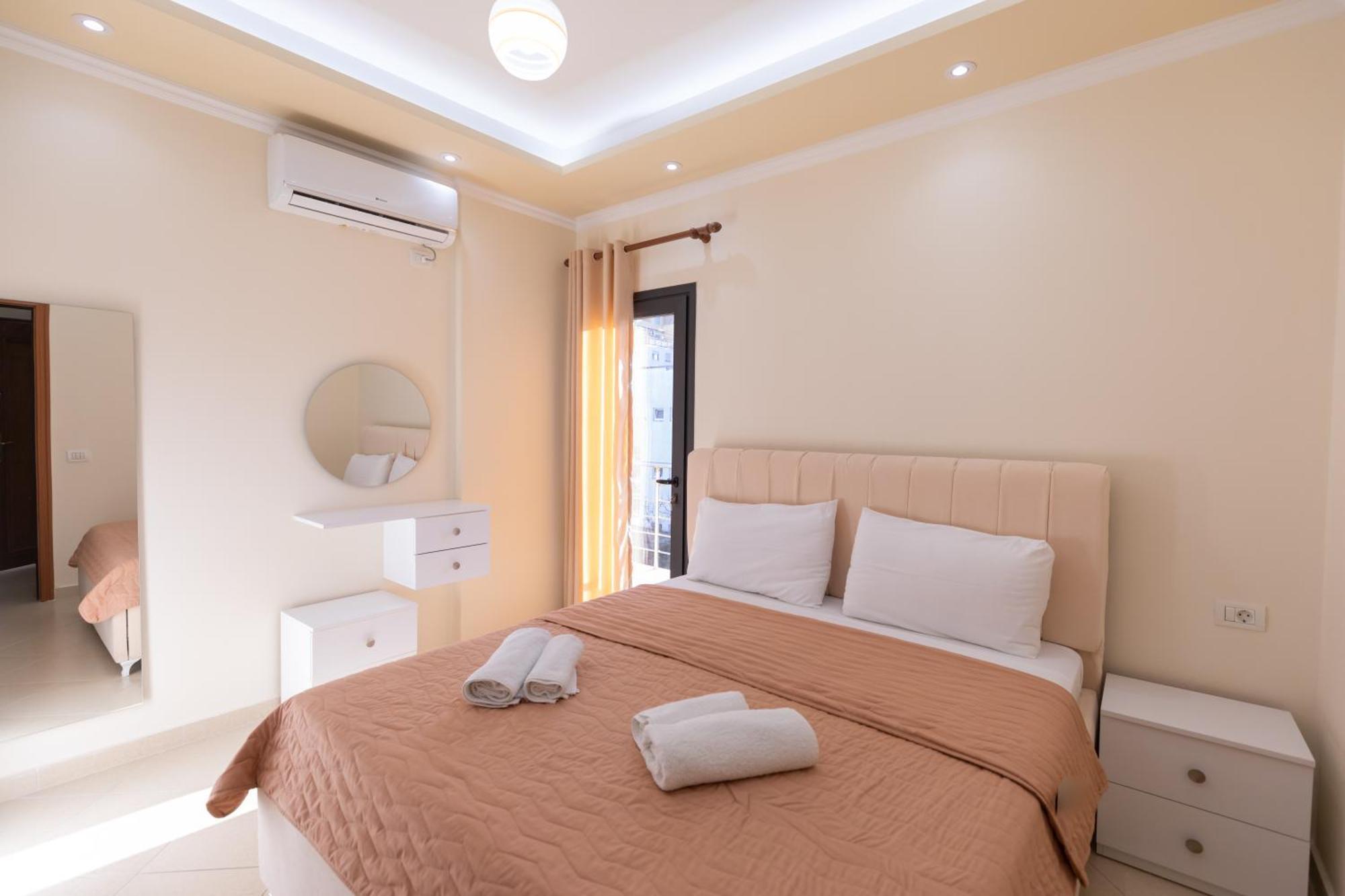 Vila Emi Apartment'S ดูร์เรส ภายนอก รูปภาพ