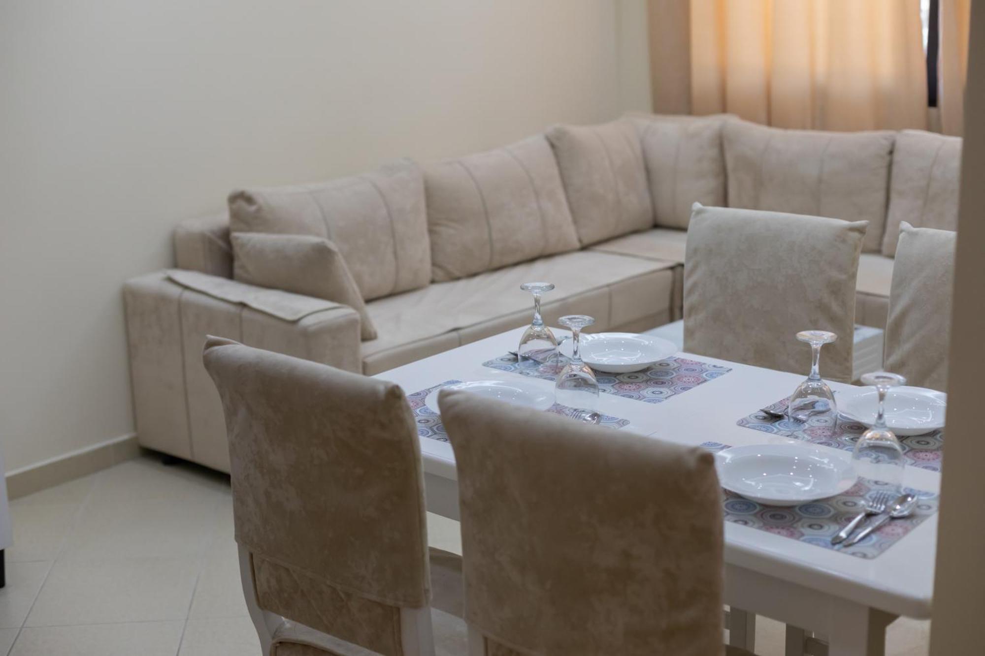Vila Emi Apartment'S ดูร์เรส ภายนอก รูปภาพ
